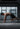 Mann beim Eigengewichtstraining auf einer Fitnessmatte